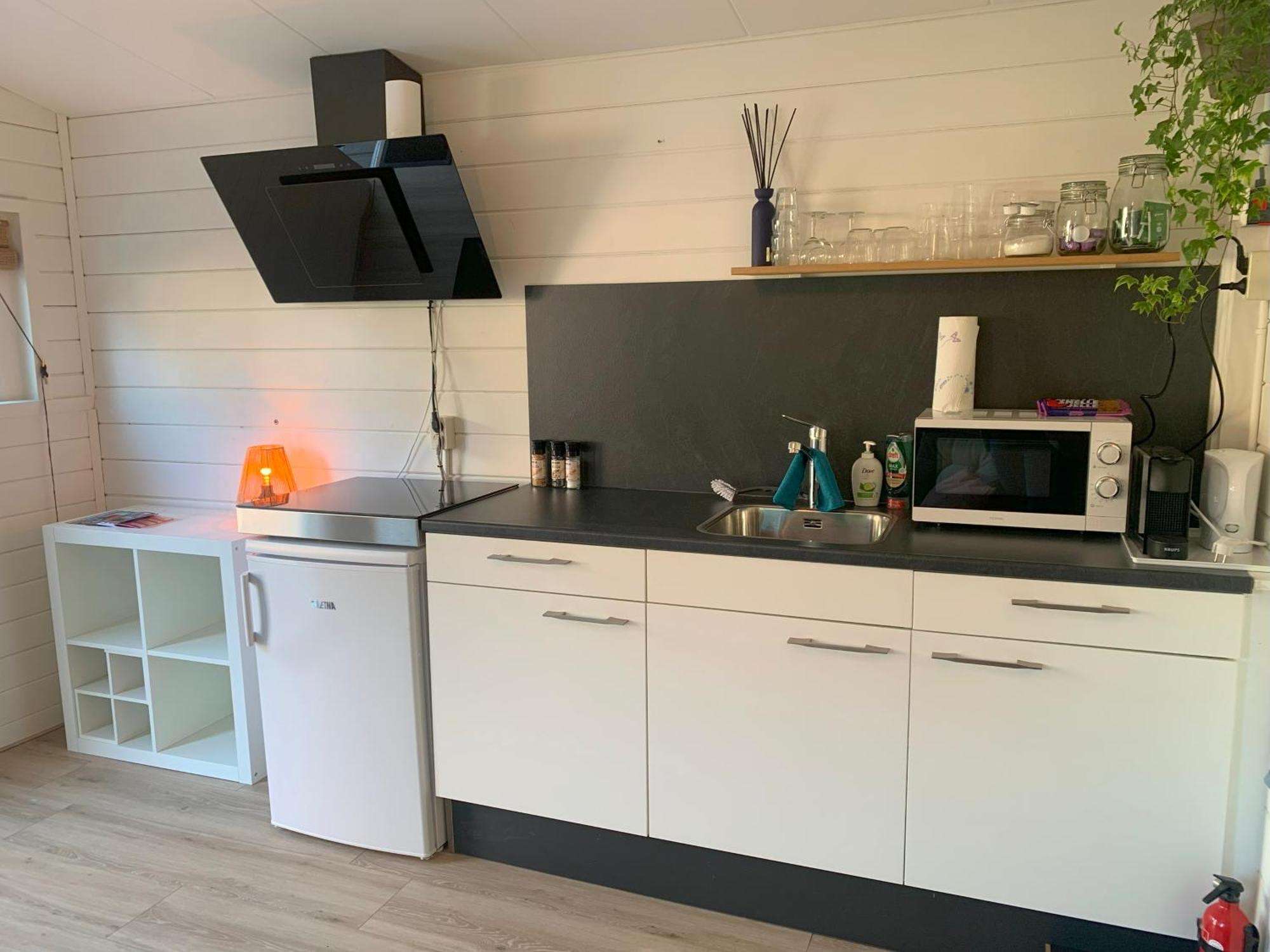 Tiny House Tussen De Grachten 스네크 외부 사진