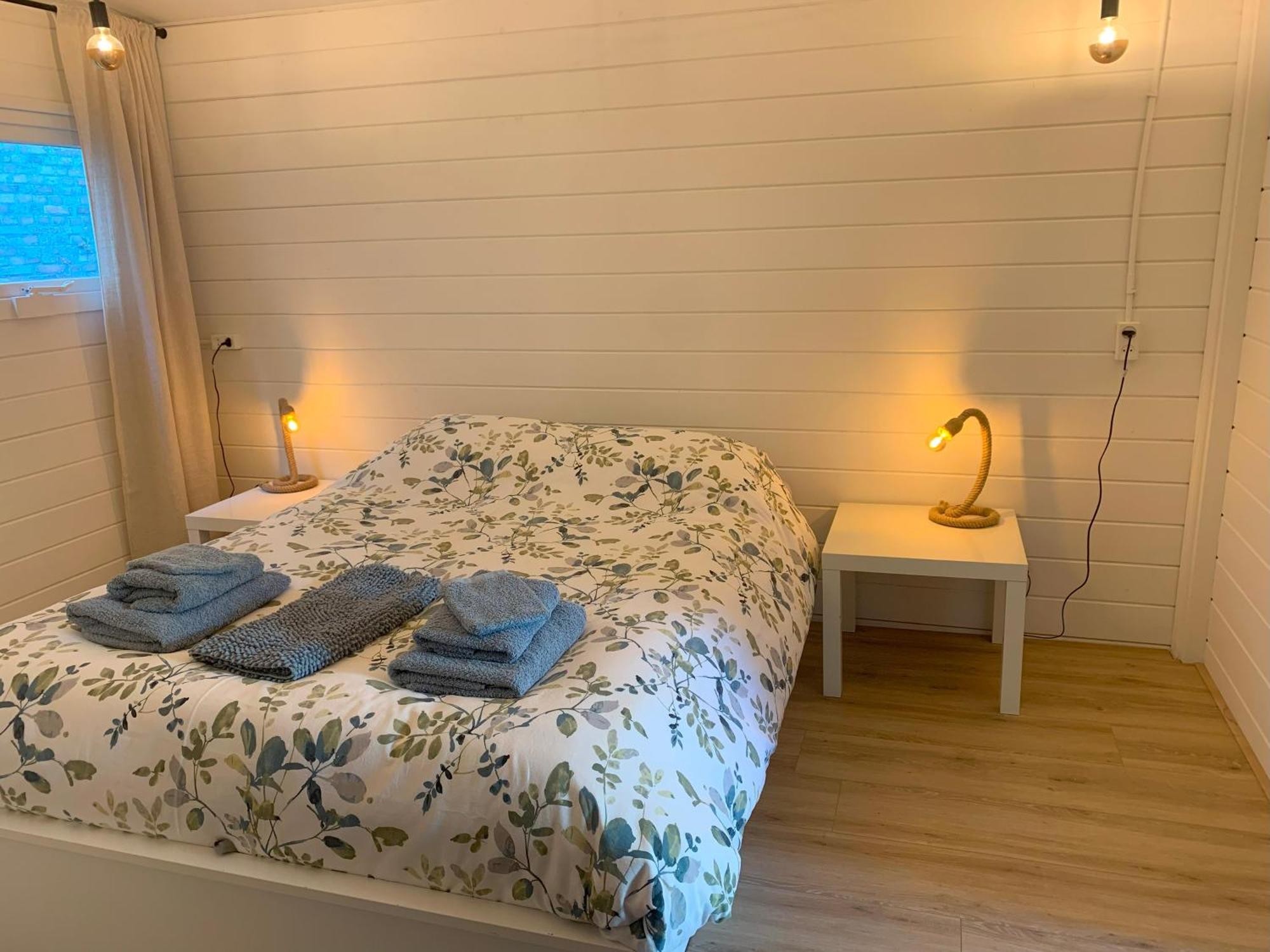 Tiny House Tussen De Grachten 스네크 외부 사진